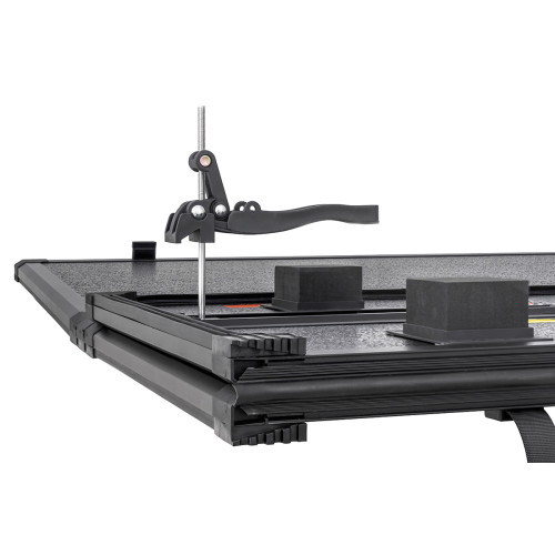 Крышка кузова РИФ для Toyota Tundra 2022+, трёхсекционная, алюминиевая, черная (5,8 ft)